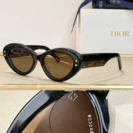 Picture of Dior Sunglasses _SKUfw75975538fw
